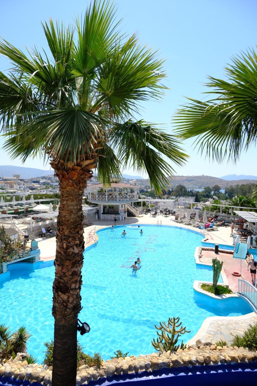 Phoenix Sun Hotel بودروم المظهر الخارجي الصورة
