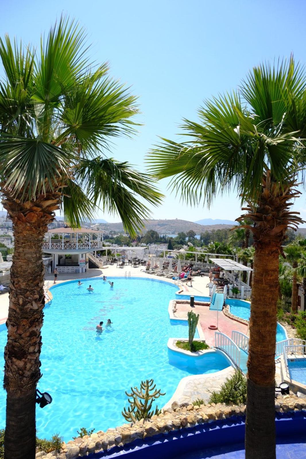 Phoenix Sun Hotel بودروم المظهر الخارجي الصورة